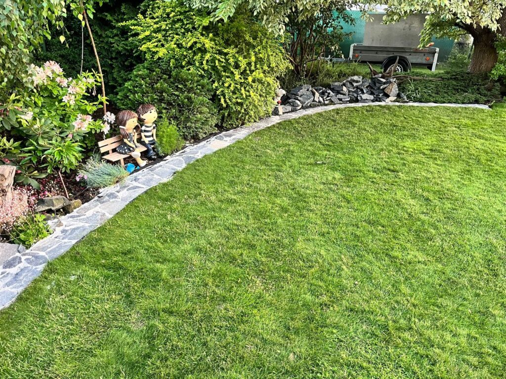 Kamennný oddělovač